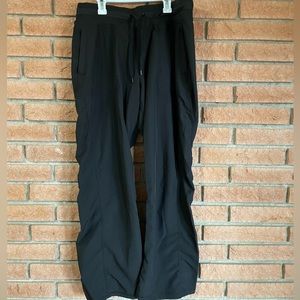 Woman’s woven pants